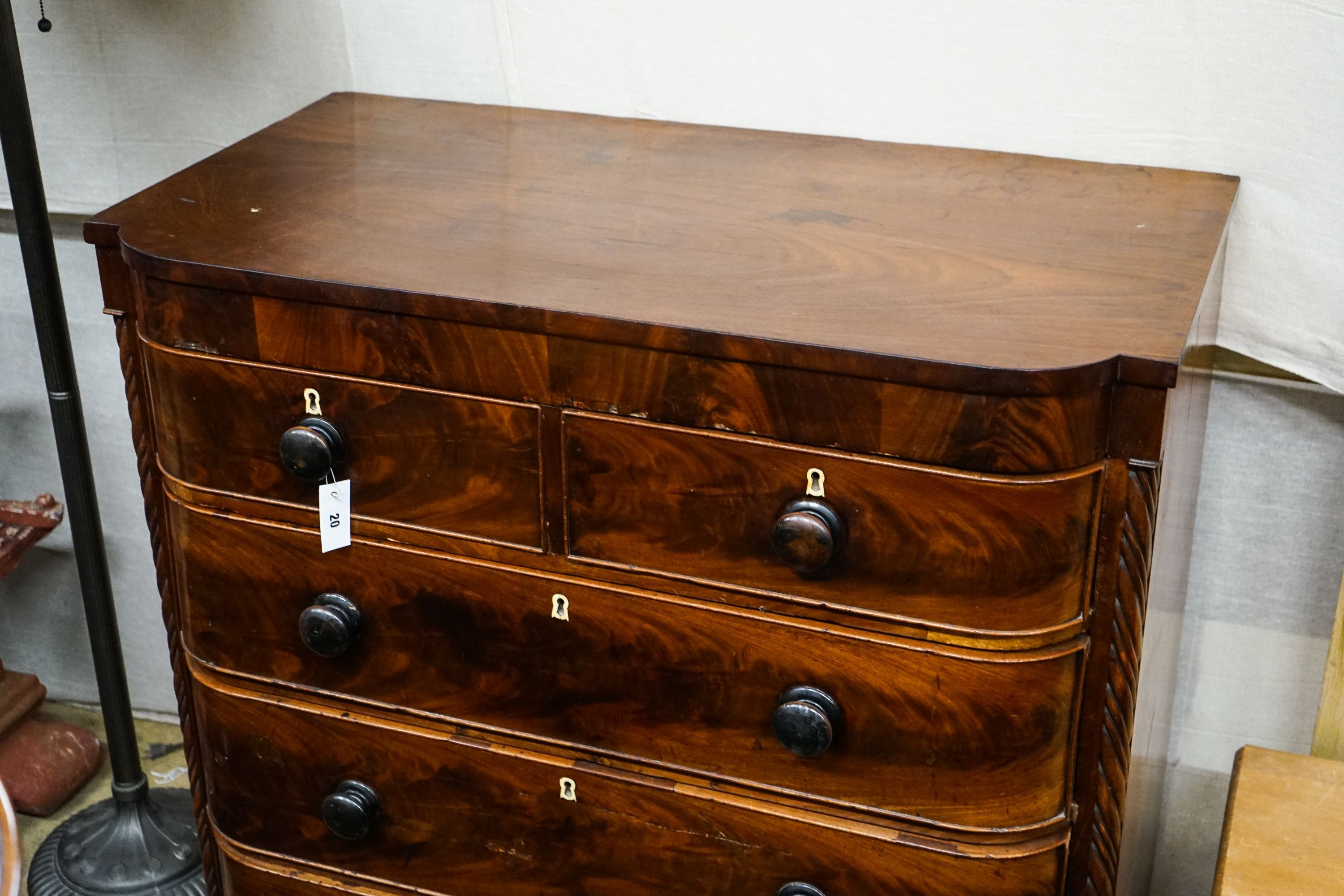 An early Victorian mahogany bow front chest of drawers, width 106cm, depth 55cm, height 110cm